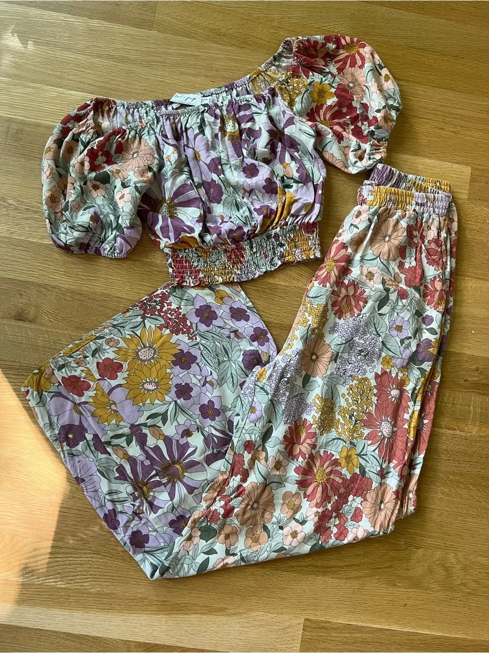 Petal & Pup Lilac Floral Matching HART Set Size 0 - Picture 3 of 6